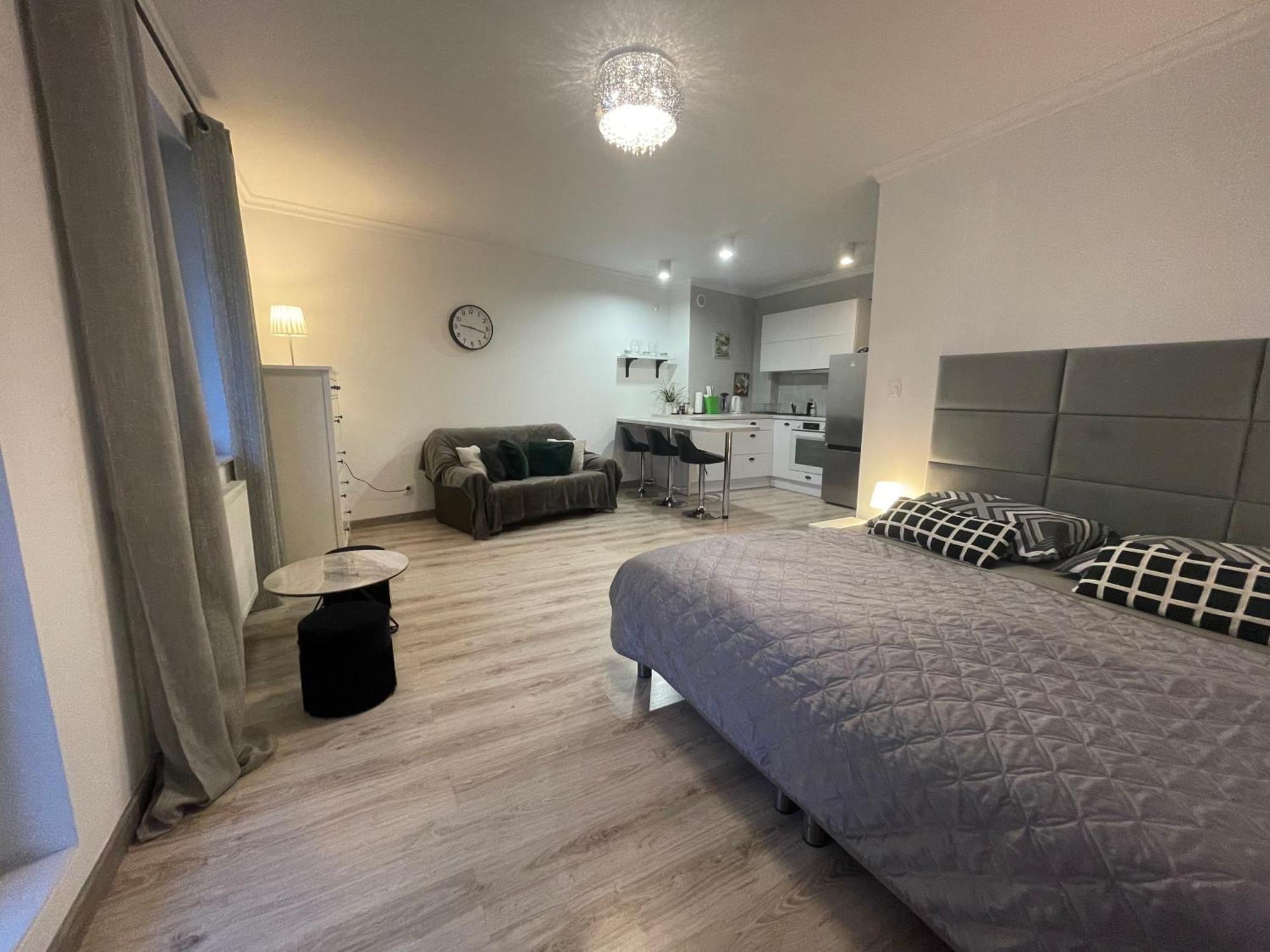 Apartment Sweet *